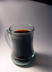 172px-Pouring_cream_into_drip_coffee.gif